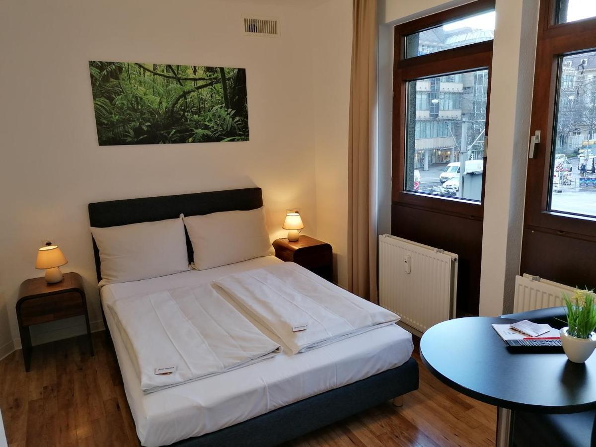 Hotel Olgaeck シュトゥットガルト エクステリア 写真